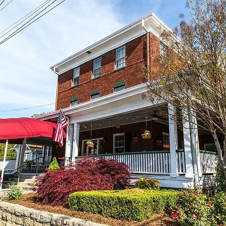 The Henderson Bed & Breakfast Hendersonville Exterior photo